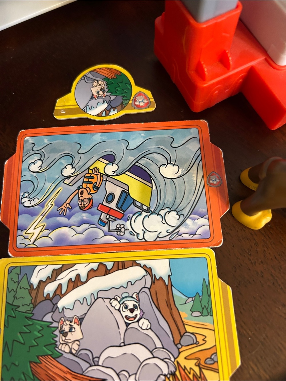 Paw Patrol Lookout Rescue Command Center Playset - Picture 3 of 4